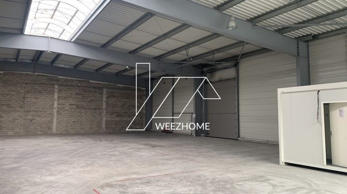 Warehouse for rent, 2700 m² - Fesches-le-Châtel 25490