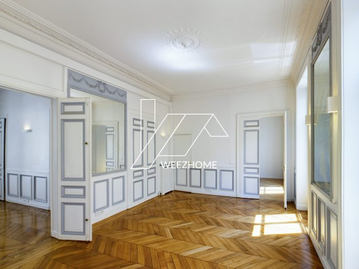 Professional premises for rent, 142 m² - Paris 75008