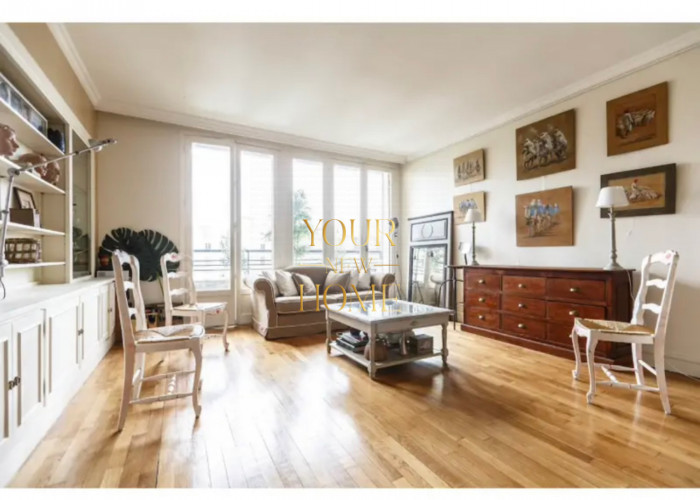 Charmant Appartement Meublé de 80m² avec Parking à Boulogne (92) Nord : Votre Nouveau Chez-Vous !