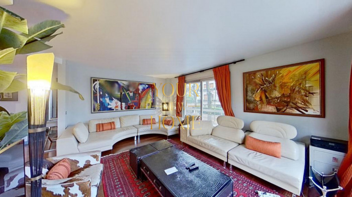 Photo Duplex de Prestige à Neuilly-sur-Seine - 6 Pièces - 160 m²  Prix : 7000 euros par mois - Charges comprises image 7/17