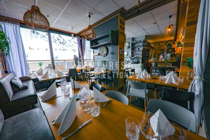 Restaurant, bar à vendre, 180 m² 40 places - Aime-la-Plagne 73210