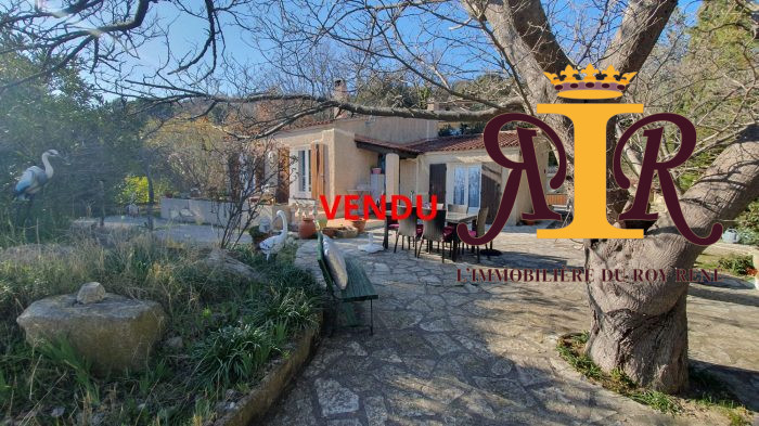 Villa à vendre, 6 pièces - Saint-Martin-de-la-Brasque 84760