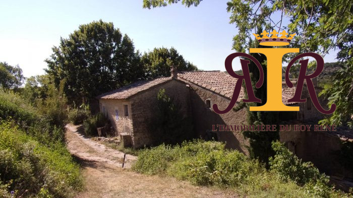 Photo Authentique ferme provençale avec gîtes en Luberon image 5/20