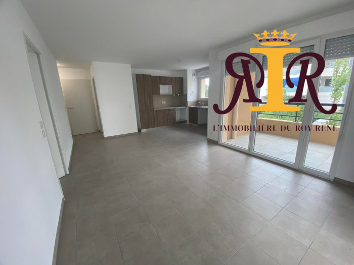 Appartement à louer, 3 pièces - Arles 13200