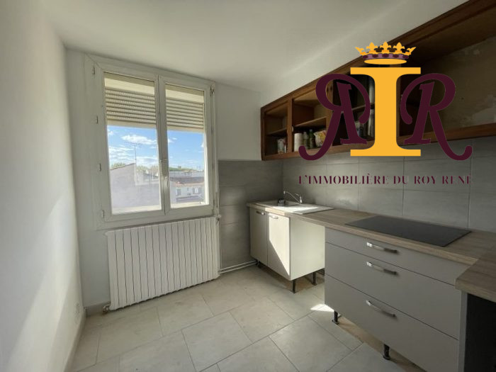 Appartement à vendre, 4 pièces - Arles 13200