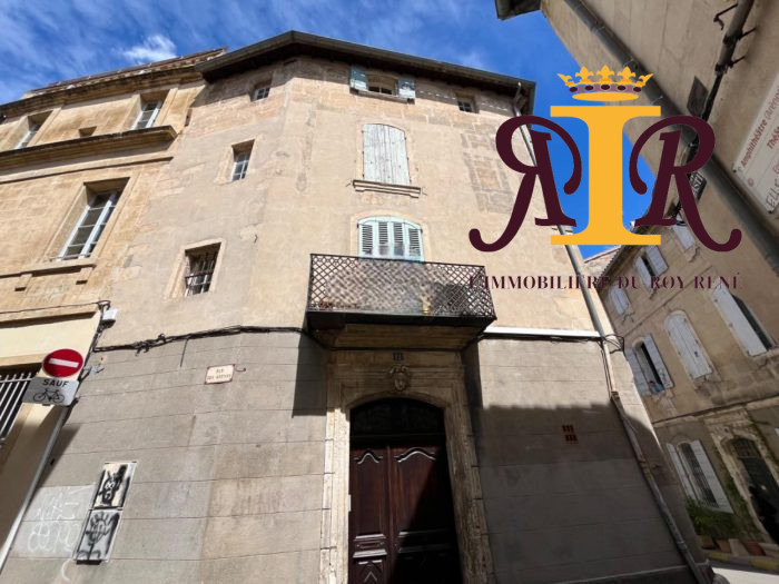 Immeuble à vendre, 207 m² - Arles 13200