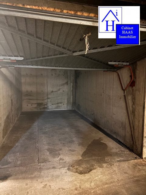 Location annuelle Garage/Parking CRETEIL 94000 Val de Marne FRANCE