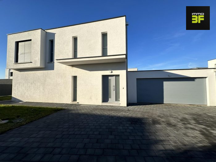 Contemporary house for sale, 4 rooms - Blotzheim 68730