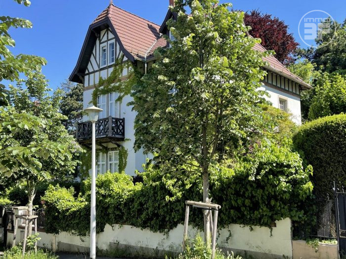 Bourgeois house for sale, 13 rooms - Mulhouse 68100
