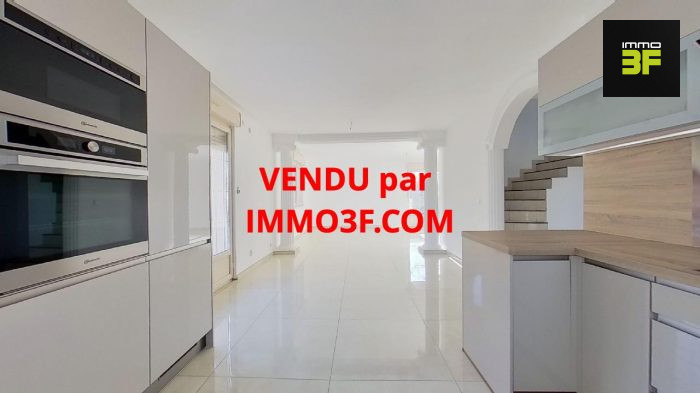 Detached house for sale, 6 rooms - Saint-Louis 68300