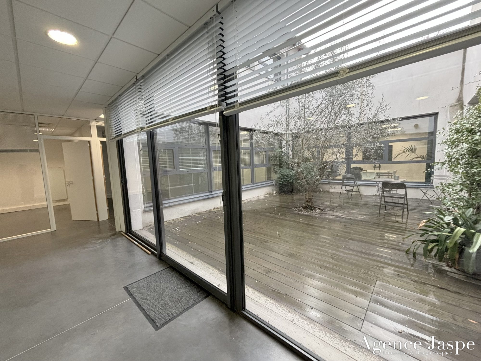 Vente Bureau/Local SAINT-ETIENNE 42000 Loire FRANCE