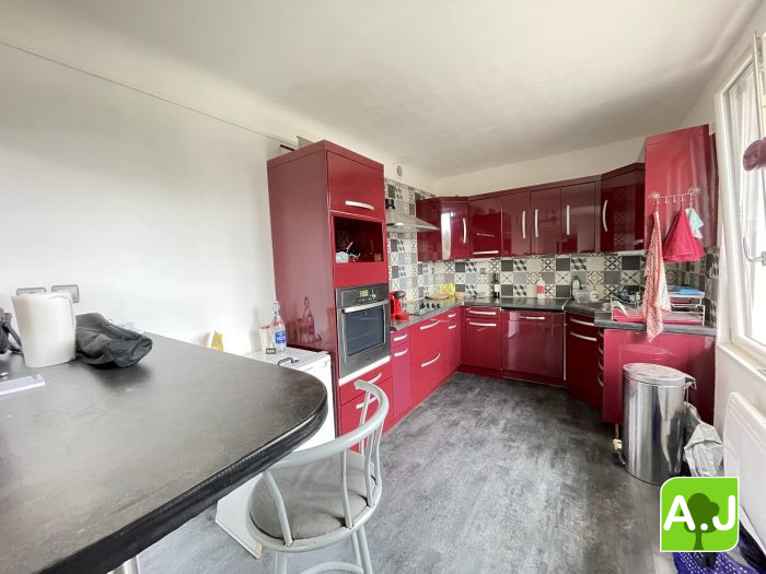 Appartement à vendre, 4 pièces - Ivry-la-Bataille 27540