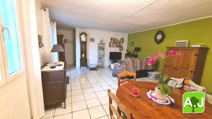 Maison ancienne à vendre, 5 pièces - Ivry-la-Bataille 27540