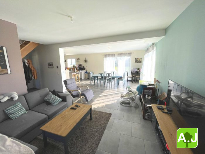 Maison contemporaine à vendre, 6 pièces - Mesnils-sur-Iton 27240