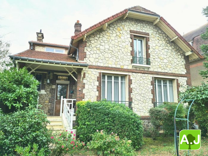 Maison bourgeoise à vendre, 9 pièces - Ézy-sur-Eure 27530