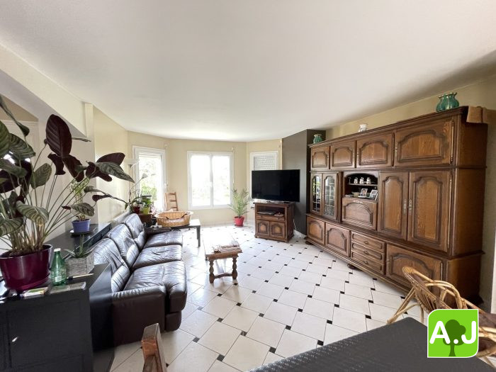 Maison individuelle à vendre, 6 pièces - Garennes-sur-Eure 27780