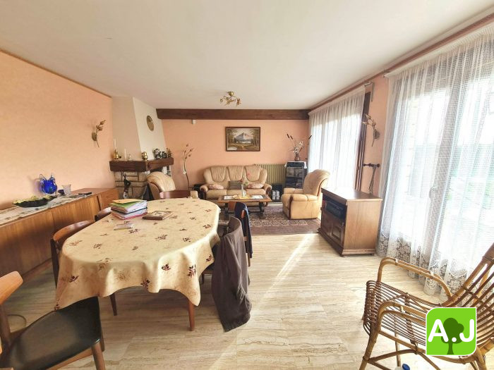 Maison traditionnelle à vendre, 5 pièces - Villiers-en-Désœuvre 27640