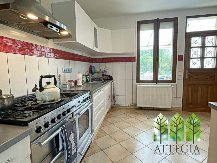 Detached house for sale, 9 rooms - Moutier-Malcard 23220