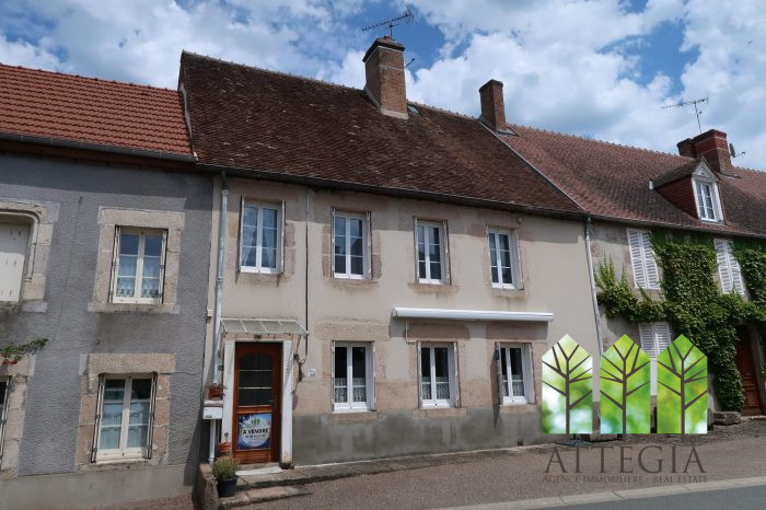 Maison mitoyenne 2 côtés à vendre, 4 pièces - Clugnat 23270