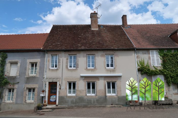 Maison mitoyenne 2 côtés à vendre, 4 pièces - Clugnat 23270