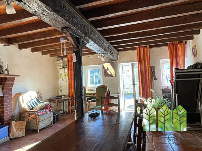 Maison ancienne à vendre, 9 pièces - Jouillat 23220