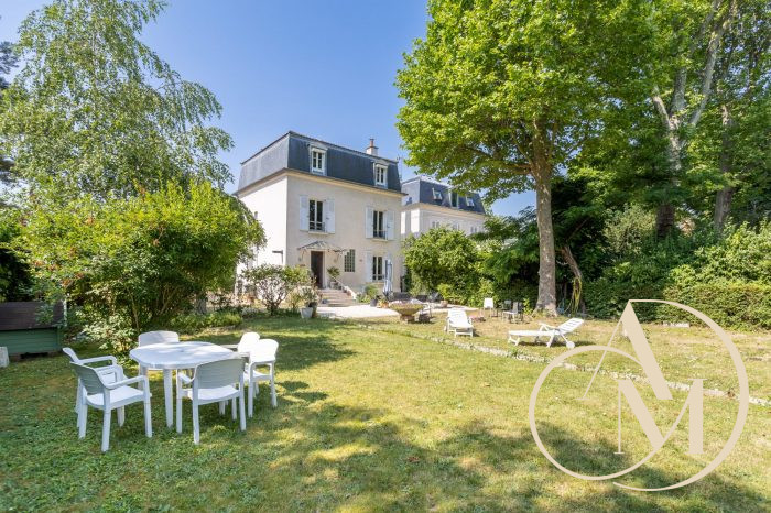 Maison traditionnelle à vendre, 8 pièces - Enghien-les-Bains 95880