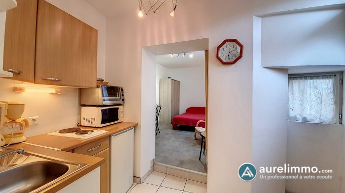 Appartement à louer, 3 pièces - Néris-les-Bains 03310