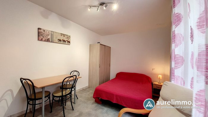 Appartement à louer, 3 pièces - Néris-les-Bains 03310