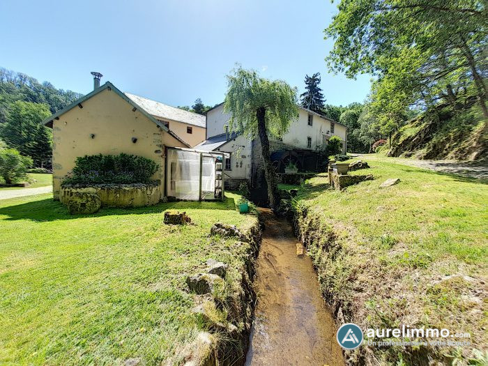 Maison ancienne à vendre, 12 pièces - Rougnat 23700