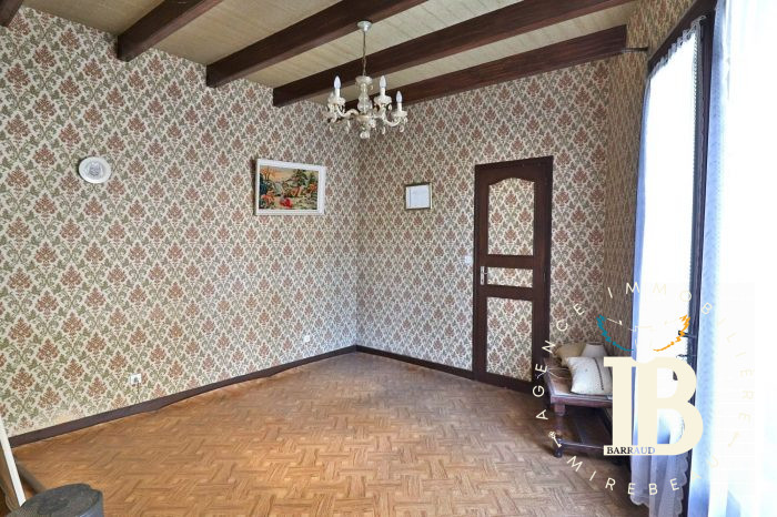 Old house for sale, 4 rooms - Saint-Jean-de-Sauves 86330