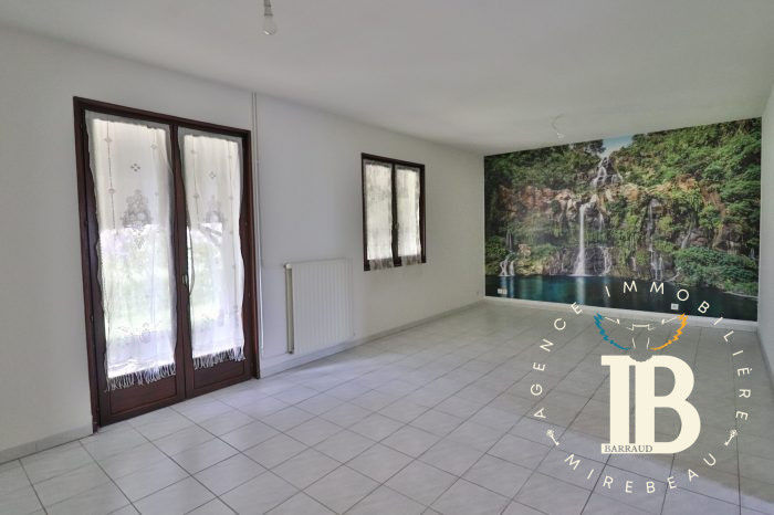 Detached house for sale, 4 rooms - Chouppes 86110