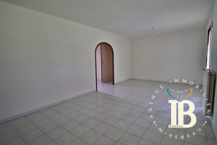 Detached house for sale, 4 rooms - Chouppes 86110