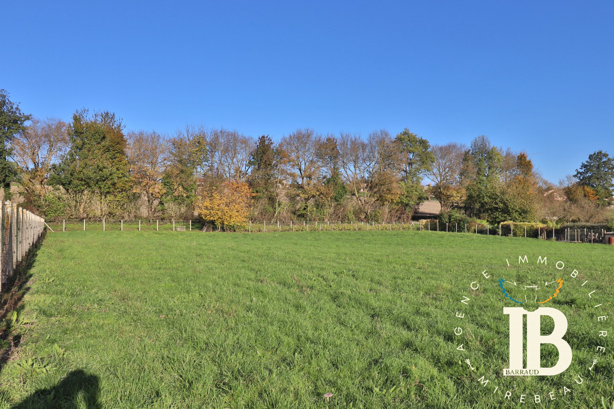 Vente Terrain MIREBEAU 86110 Vienne FRANCE