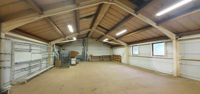 Entrepôt à vendre, 529 m² - Chambost-Longessaigne 69770