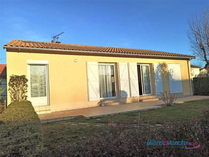 Maison individuelle à vendre, 4 pièces - La Villedieu-du-Clain 86340