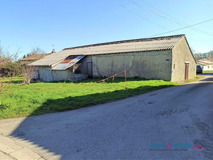 Ferme à vendre, 1 pièce - Poitiers 86000