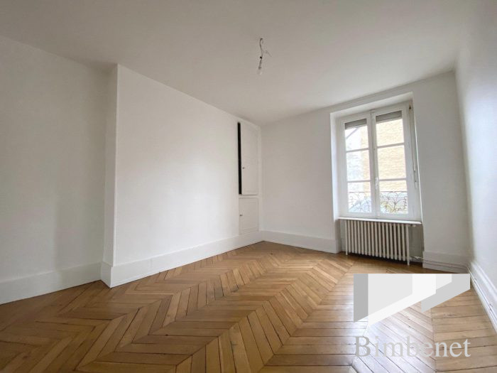 Appartement à vendre, 4 pièces - Orléans 45000