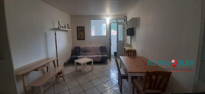 Studio à louer, 1 pièce - Bellefontaine 97222