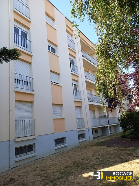 Appartement à vendre, 2 pièces - Bressuire 79300