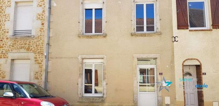 Maison mitoyenne 2 côtés à vendre, 4 pièces - Courgains 72260