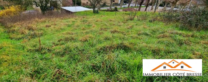 Terrain constructible à vendre, 03 a 63 ca - Cousance 39190