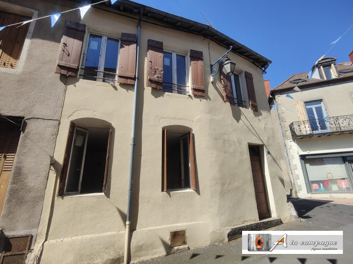 Maison mitoyenne 1 côté à vendre, 5 pièces - Montaigut 63700