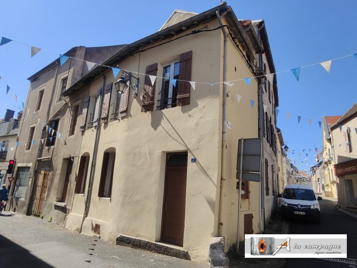 Maison mitoyenne 1 côté à vendre, 5 pièces - Montaigut 63700