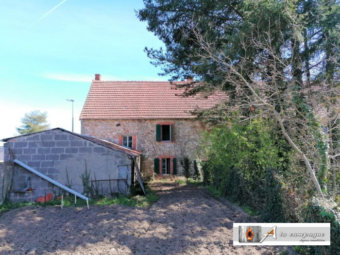 Semi-detached house 1 side for sale, 7 rooms - Saint-Maurice-près-Pionsat 63330