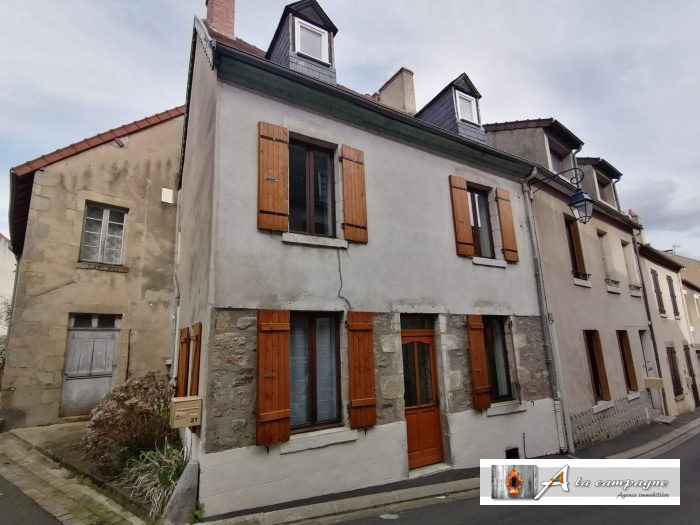 Old house for sale, 5 rooms - Évaux-les-Bains 23110