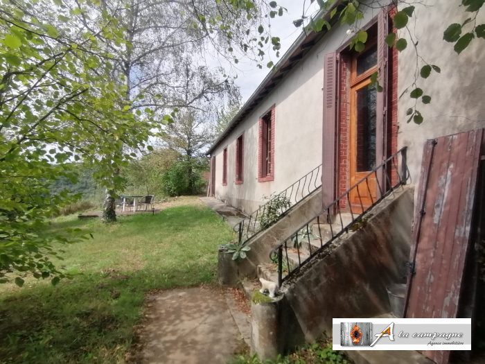 Old house for sale, 7 rooms - Budelière 23170