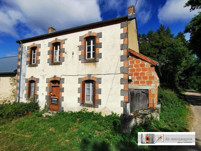 Semi-detached house 1 side for sale, 6 rooms - Saint-Maurice-près-Pionsat 63330