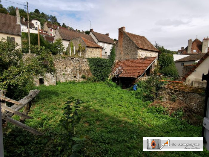 Photo Très grande maison de bourg pleine de potentiel dans Chambon-sur-Voueize image 16/63