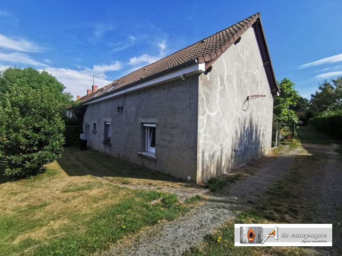 Semi-detached house 1 side for sale, 7 rooms - Moureuille 63700
