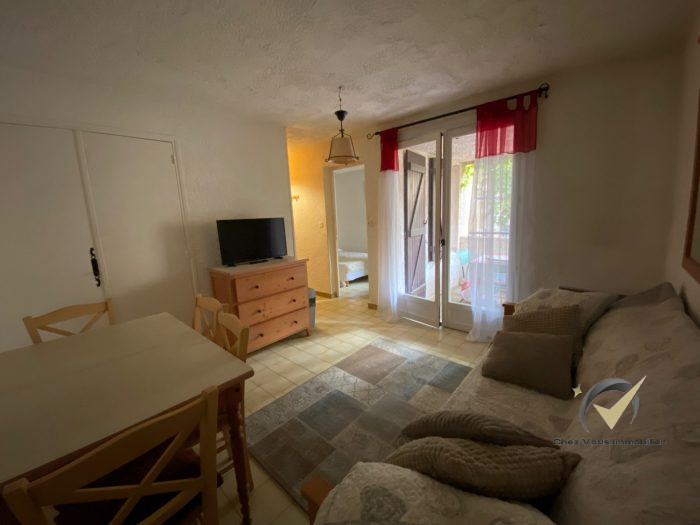 Appartement à vendre, 1 pièce - Saint-Raphaël 83700
